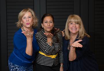 Marilyn Cale, Laurie Sallarulo and Ginny Fujino to take the stage during “Dinner with the Divas” at Lips to benefit Neighbors 4 Neighbors